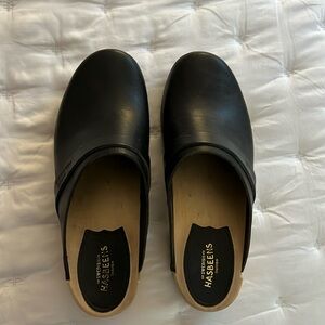 Swedish Hasbeens Black Clog